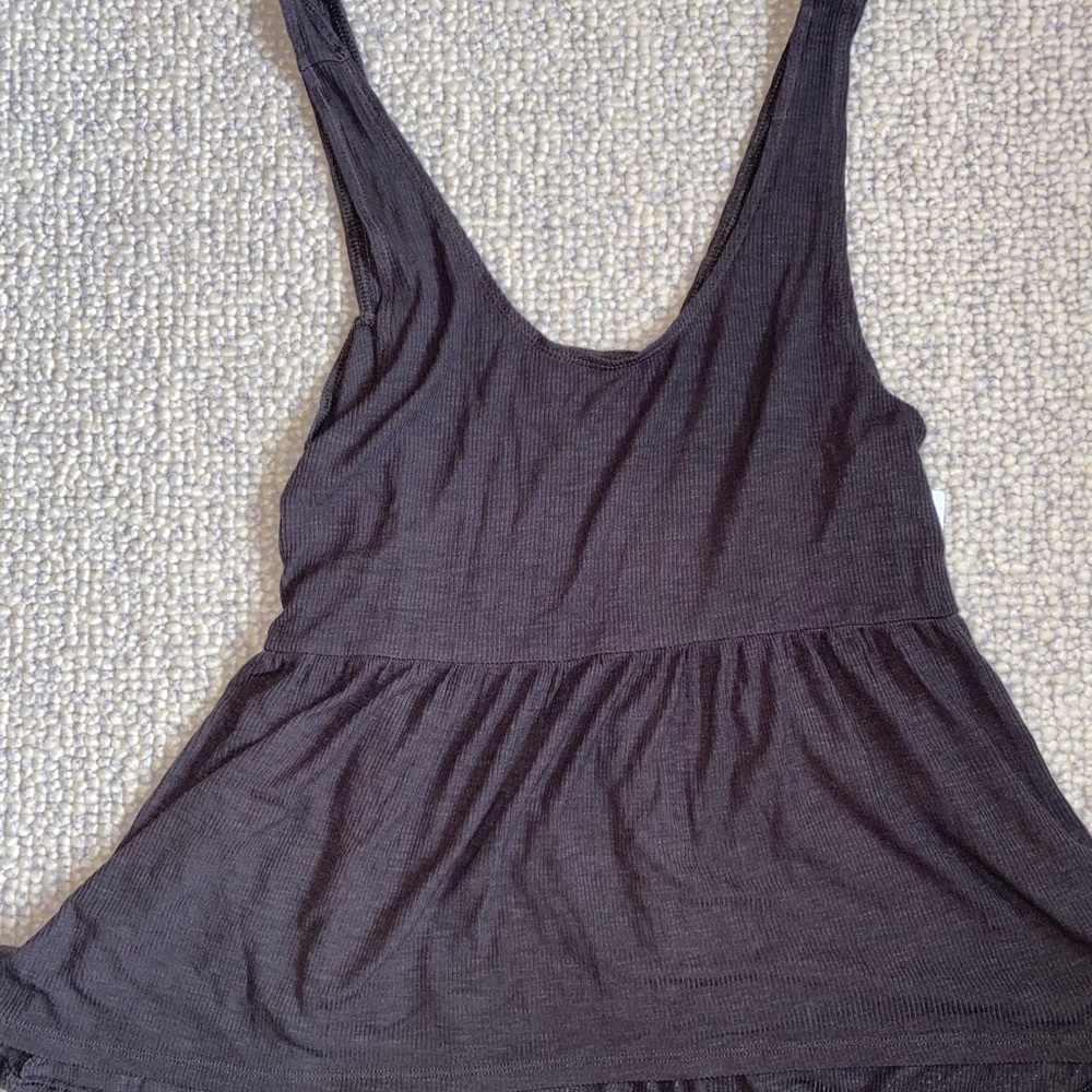 American Eagle flowy top